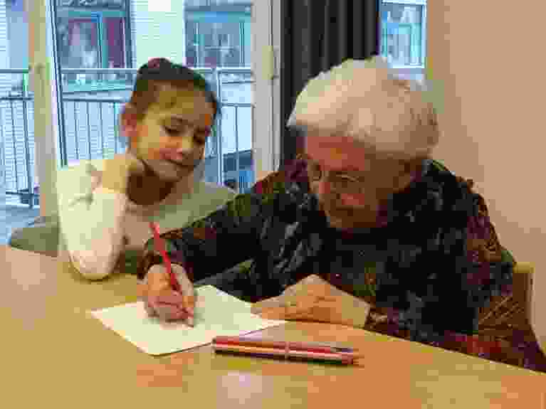 Bezoek 3de leerjaar: mandala's kleuren